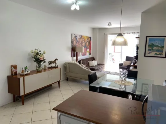 Imagem Apartamento com 3 dormitórios, sendo 1 suíte, banheiro, living com sala de estar e jantar, cozinha...