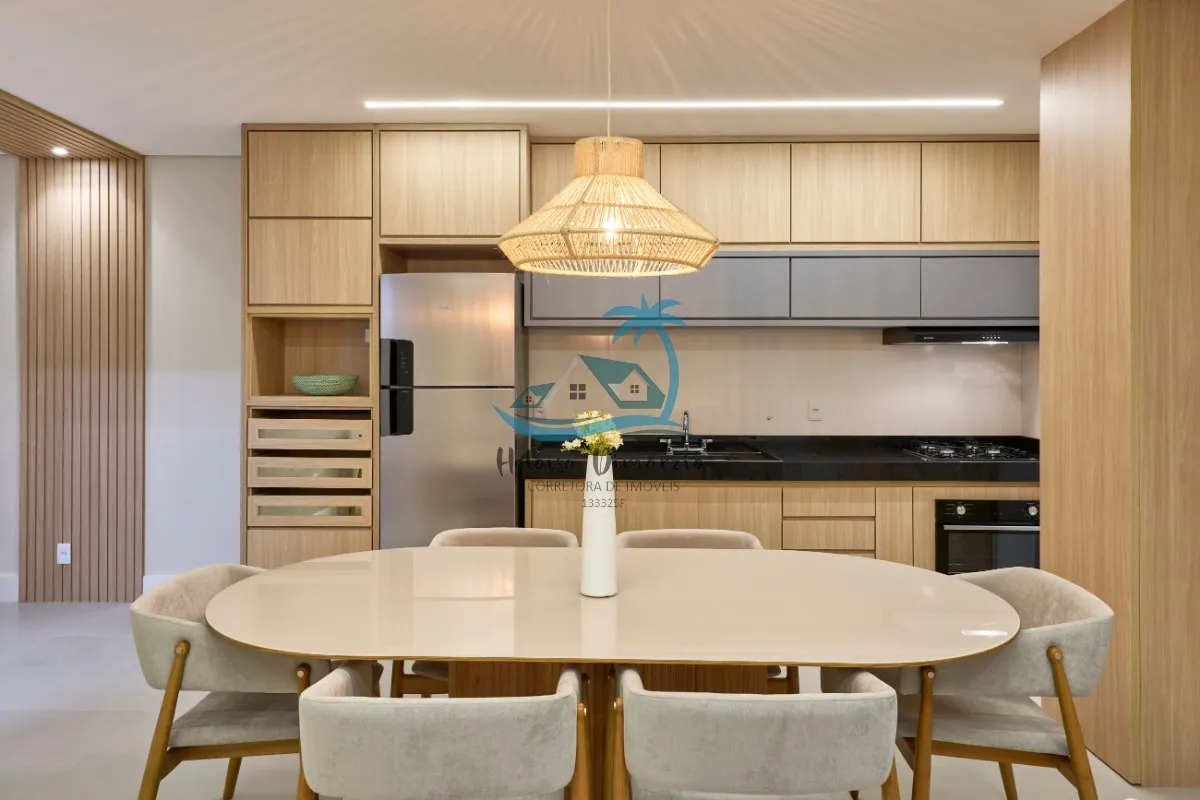 Imagem Apartamento de alto padrão à venda a 70m do mar na Praia da Enseada em Ubatuba