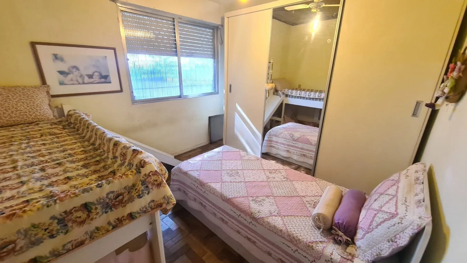 Imagem Casa com 4 dormitórios, 2 vagas e 300m² á venda