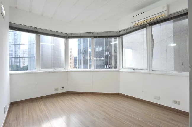 Imagem Conjunto comercial com 100m2 na Vila Olímpia