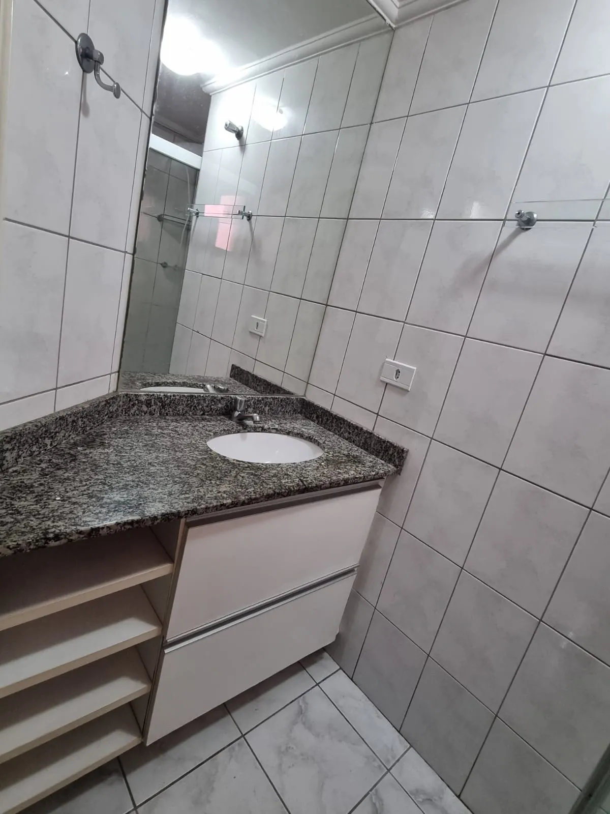 Imagem VENDO LINDO APARTAMENTO NO BAIRRO JD. UBIRAJARA!