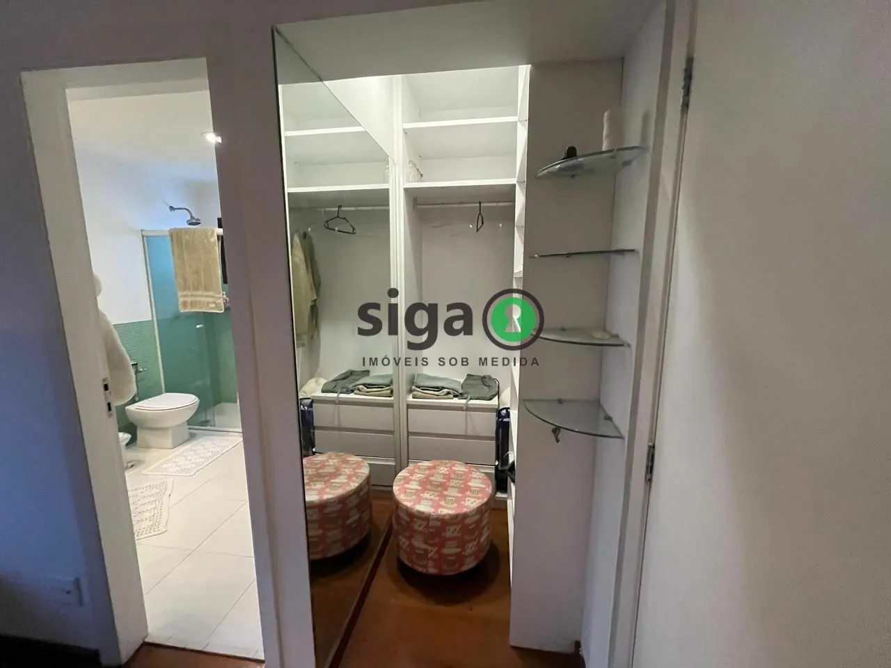 Imagem Cobertura á Venda em Campo Belo- 300m², 4 quartos, 3 vagas
