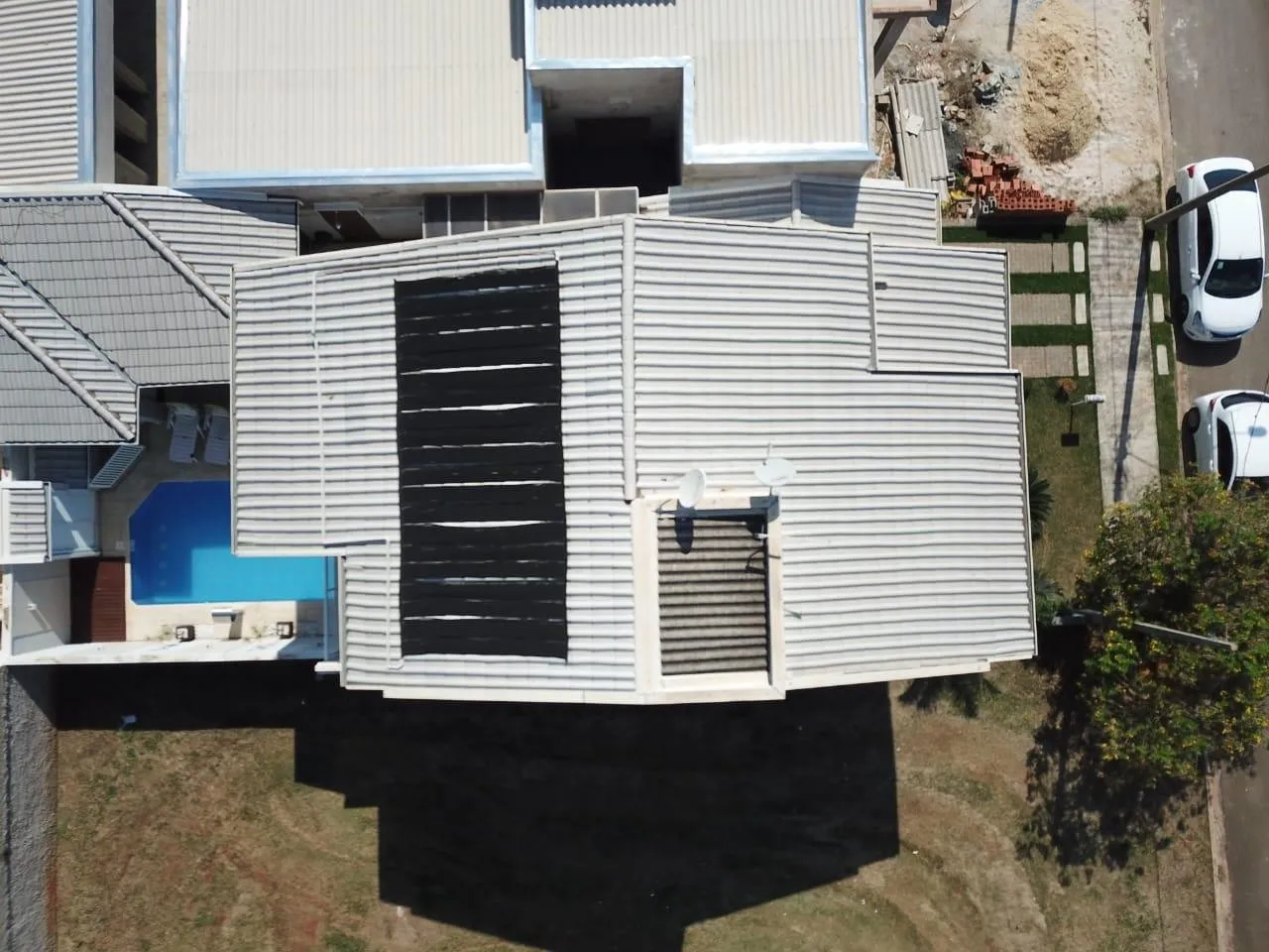 Imagem Sobrado em Condomínio para Venda em Sumaré, Residencial Real Parque Sumaré, 3 dormitórios, 1 suíte, 3 banheiros, 4 vagas