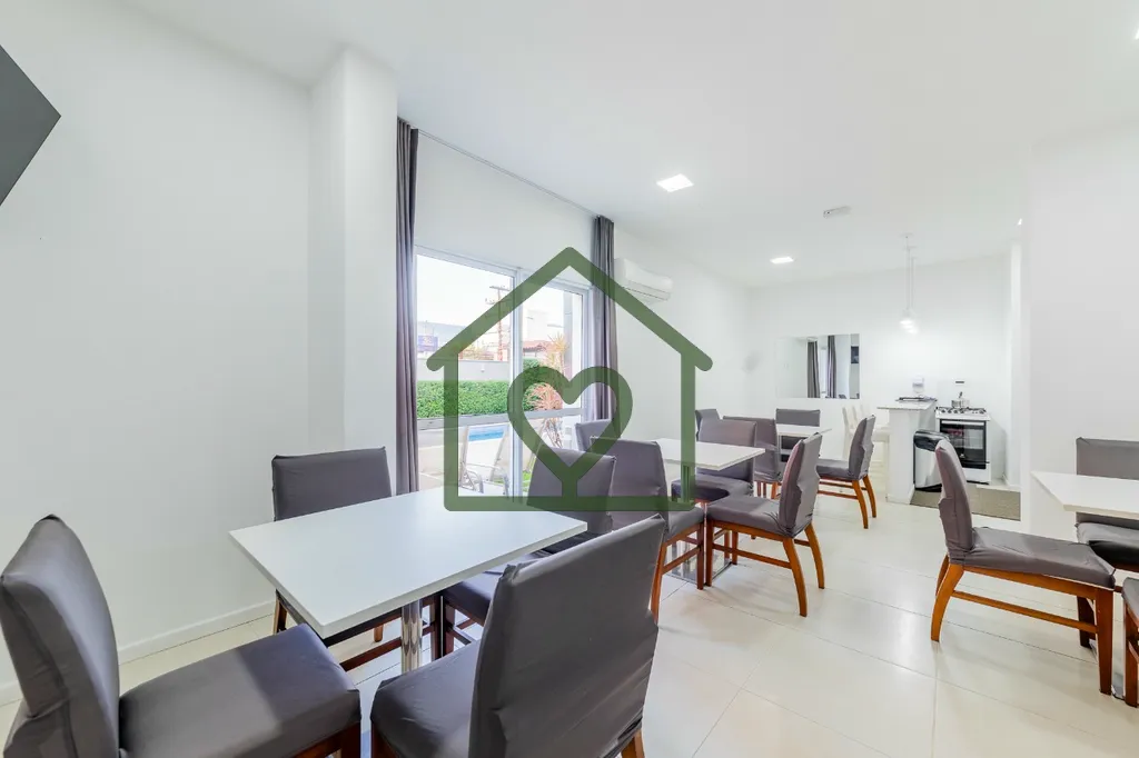 Imagem Apartamento à venda no bairro Azenha, totalmente mobiliado, com 56 m2 de área privativa em andar i...