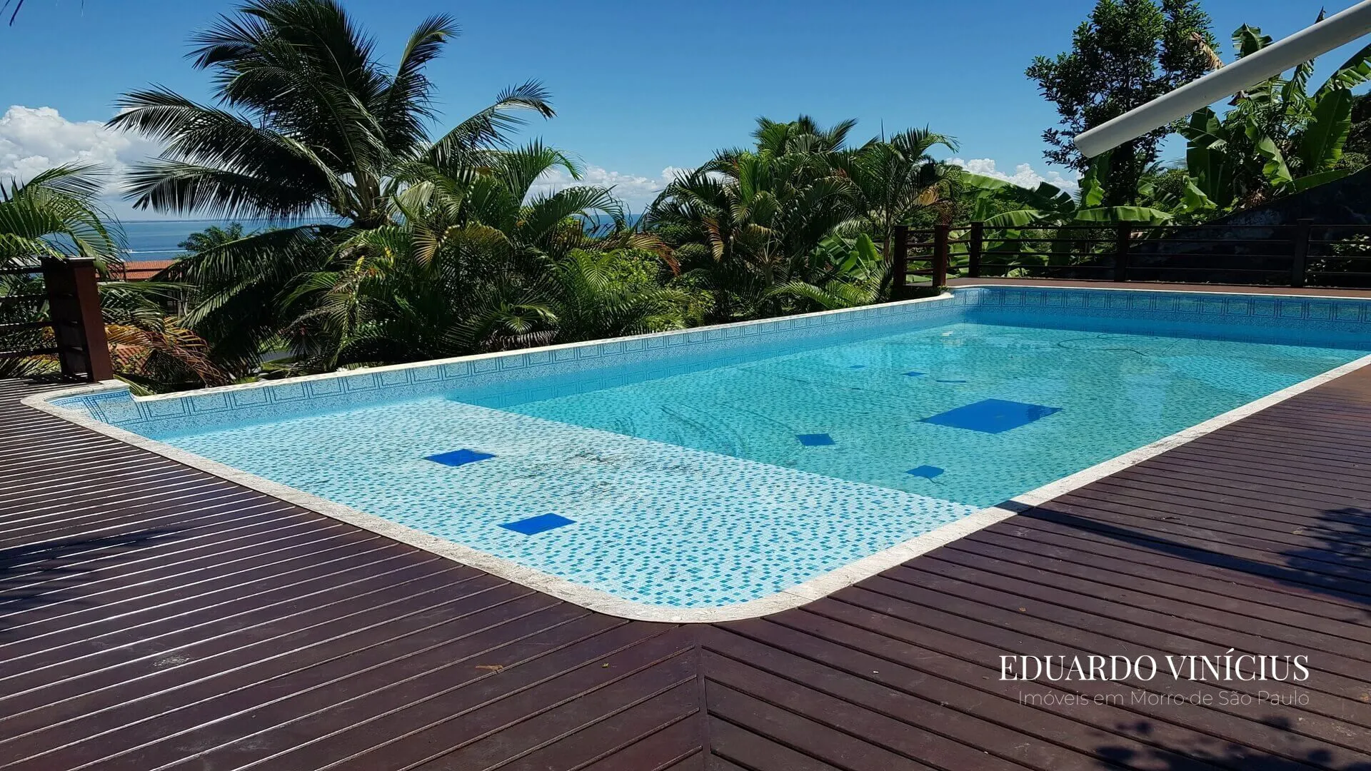 Imagem Casa de Alto Padrão com 5 suítes e Vista Mar à venda na Gamboa