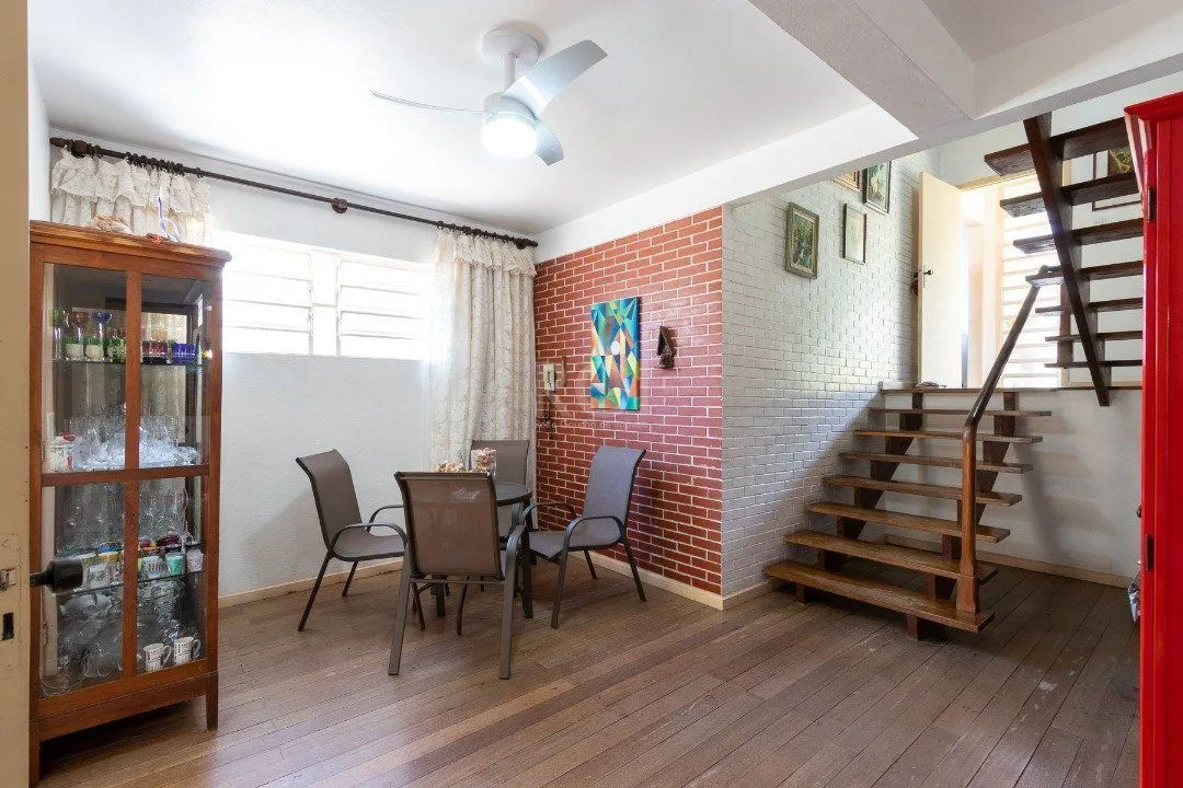 Imagem Casa para Venda - 400m², 5 dormitórios, sendo 2 suites, 4 vagas - Vila Assunção