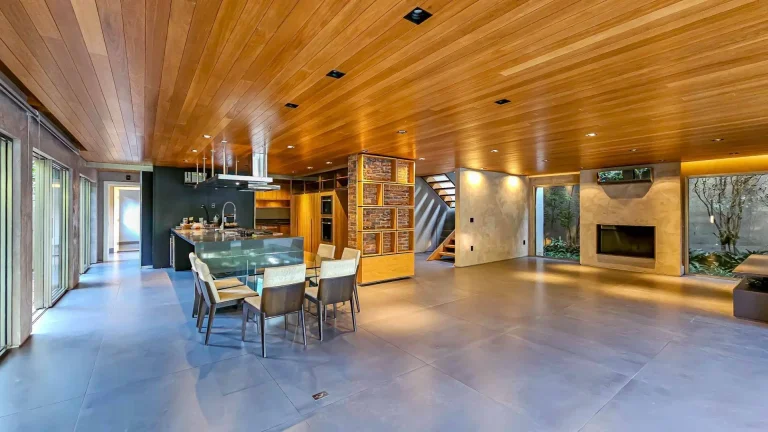 Imagem Casa com 4 quartos à venda, 582 m² por R$ 11.000.000 - Barueri/SP