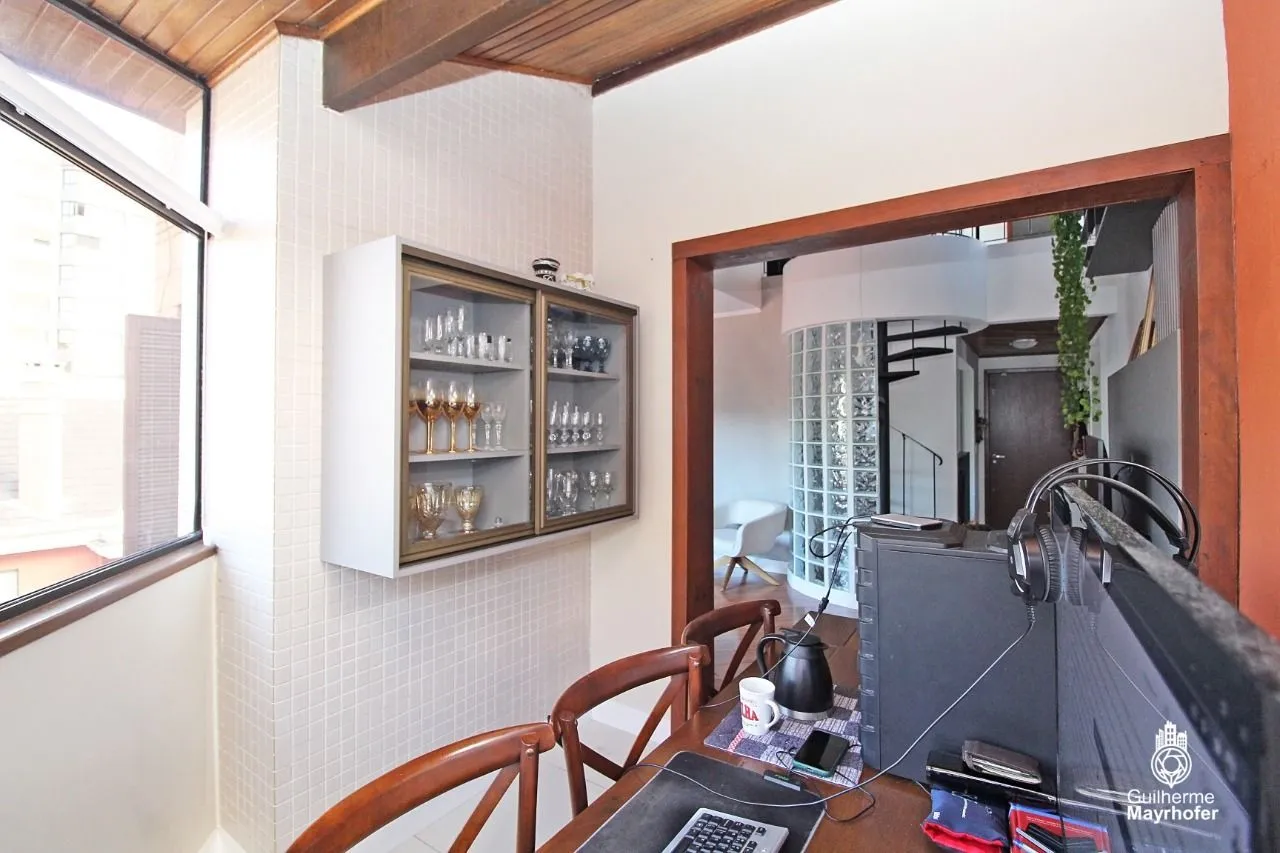 Imagem Cobertura para Venda - 217.04m², 3 dormitórios, 1 suites, 2 vagas - Tristeza