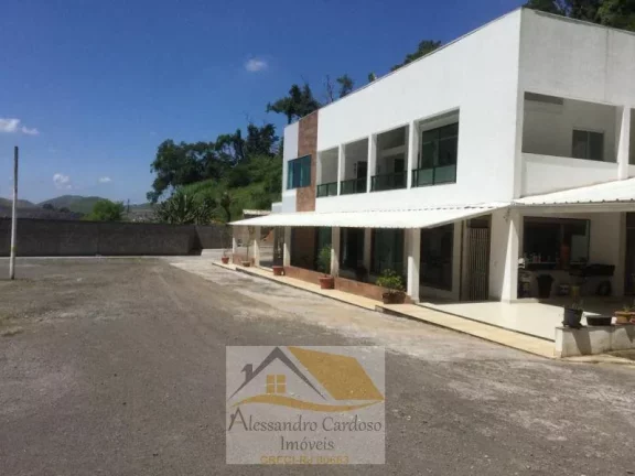 Vendo Sítio com 54 mil mts² próximo ao Centro de Volta Redonda em Rua Mauro Francisco Torres