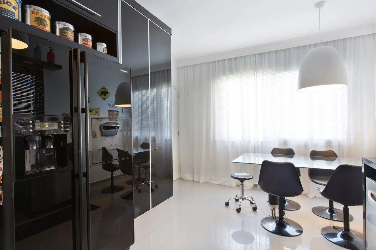Imagem Oportunidade: Sobrado Mobiliado no Alphaville Residencial Dois