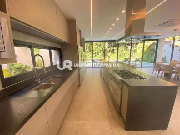 Foto do imóvel Casa à Venda na Riviera de São Lourenço Módulo 11 | Próxima ao Golfe e à Praia! em Passeio Isabela