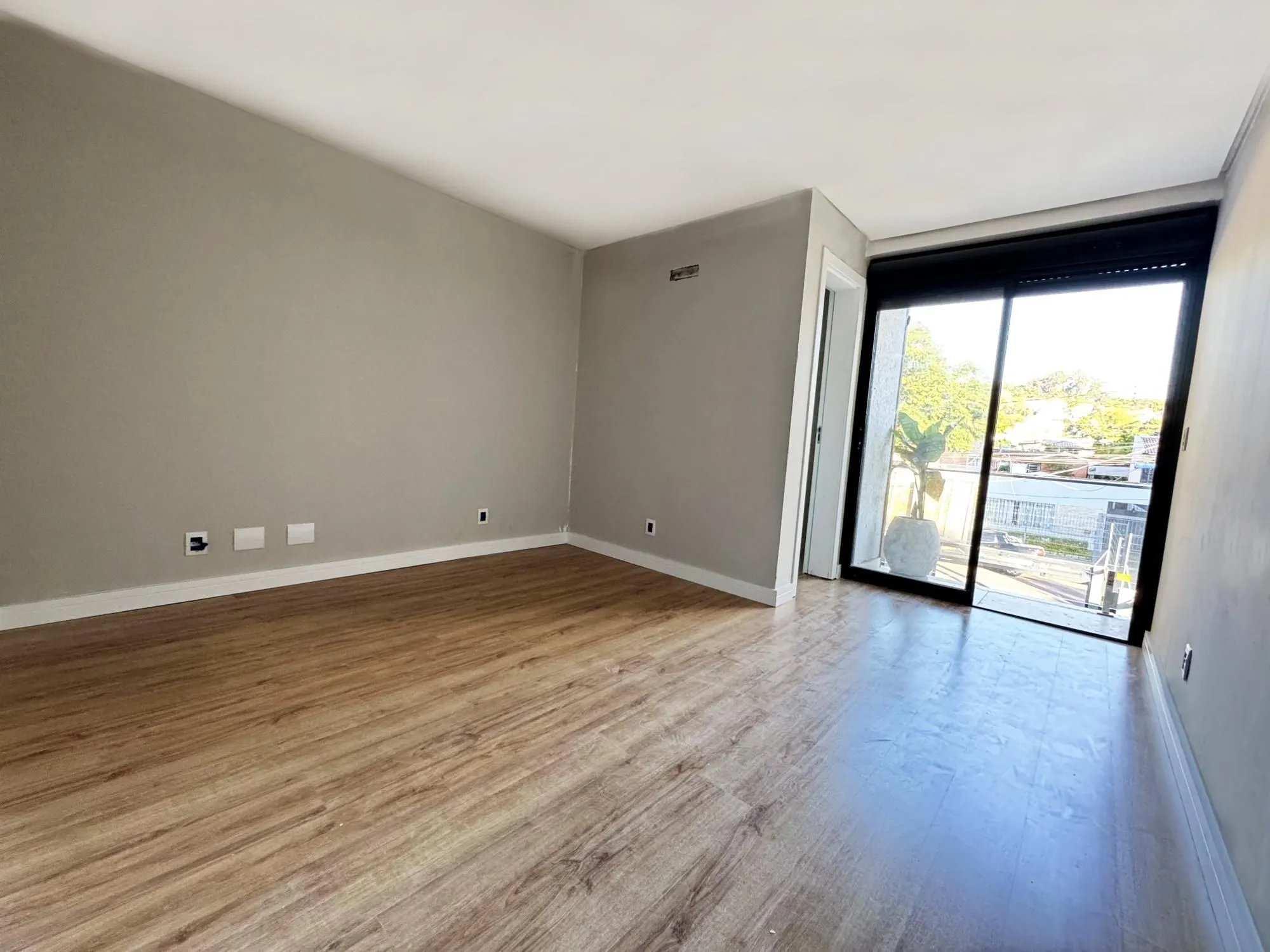 Imagem SOBRADO 3 SUITES - TRISTEZA