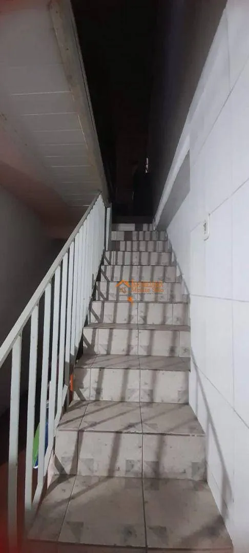 Imagem Casa com 2 dormitórios à venda, 190 m² por R$ 620.000,00 - Vila Maricy - Guarulhos/SP