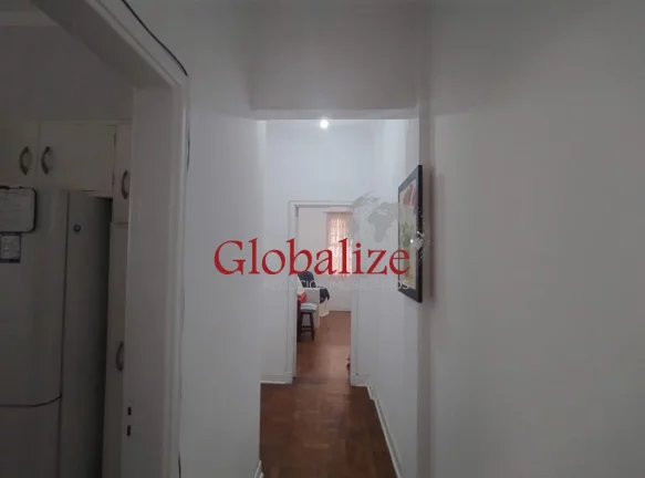 Imagem Apartamento 2 dormitórios próximo à praia no bairro do Boqueirão em Santos por R$425.000,00