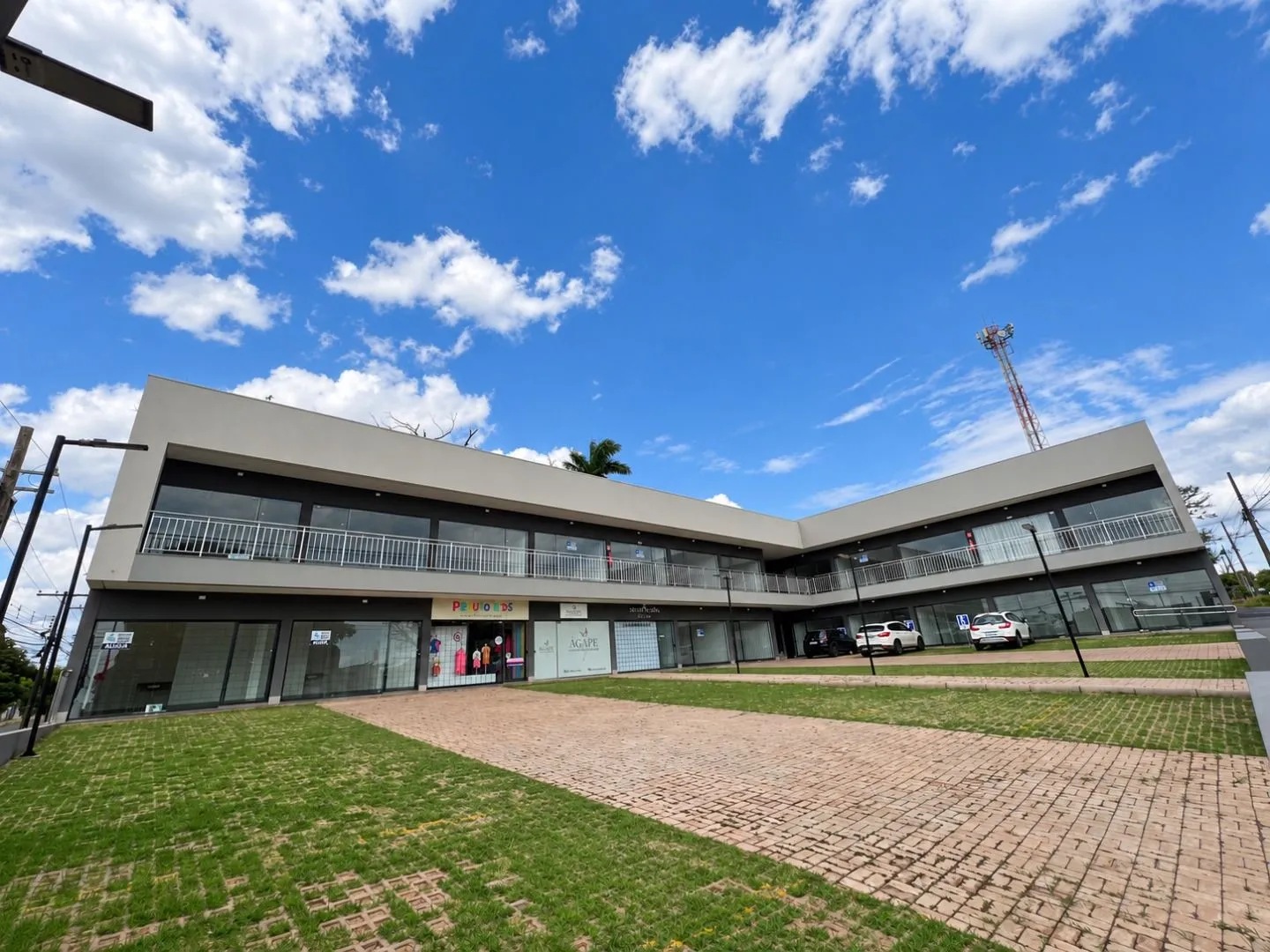 Imagem Centro Comercial Vera Cruz | Sala Comercial com 90 m² no Rita Vieira