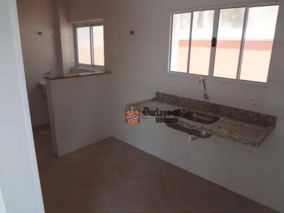Imagem Sobrado com 3 dormitórios à venda, 92 m² por R$ 370.000,00 - Catiapoã - São Vicente/SP
