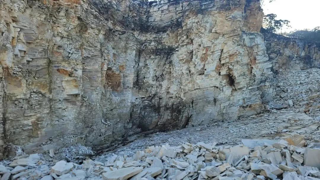 Imagem Oportunidade Mineral: Área de Quartzo com Grande Volume de Reserva Estimada em MG
