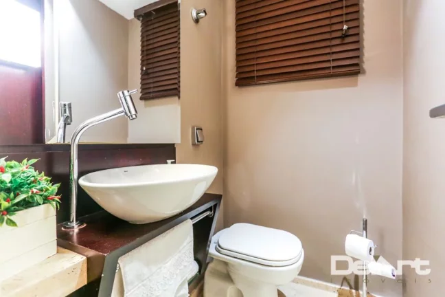 Imagem Apartamento em frente do Clube Curitibano - com 4 dormitórios à venda, 247 m² por R$ 1.890.000 - Água Verde - Curitiba/PR