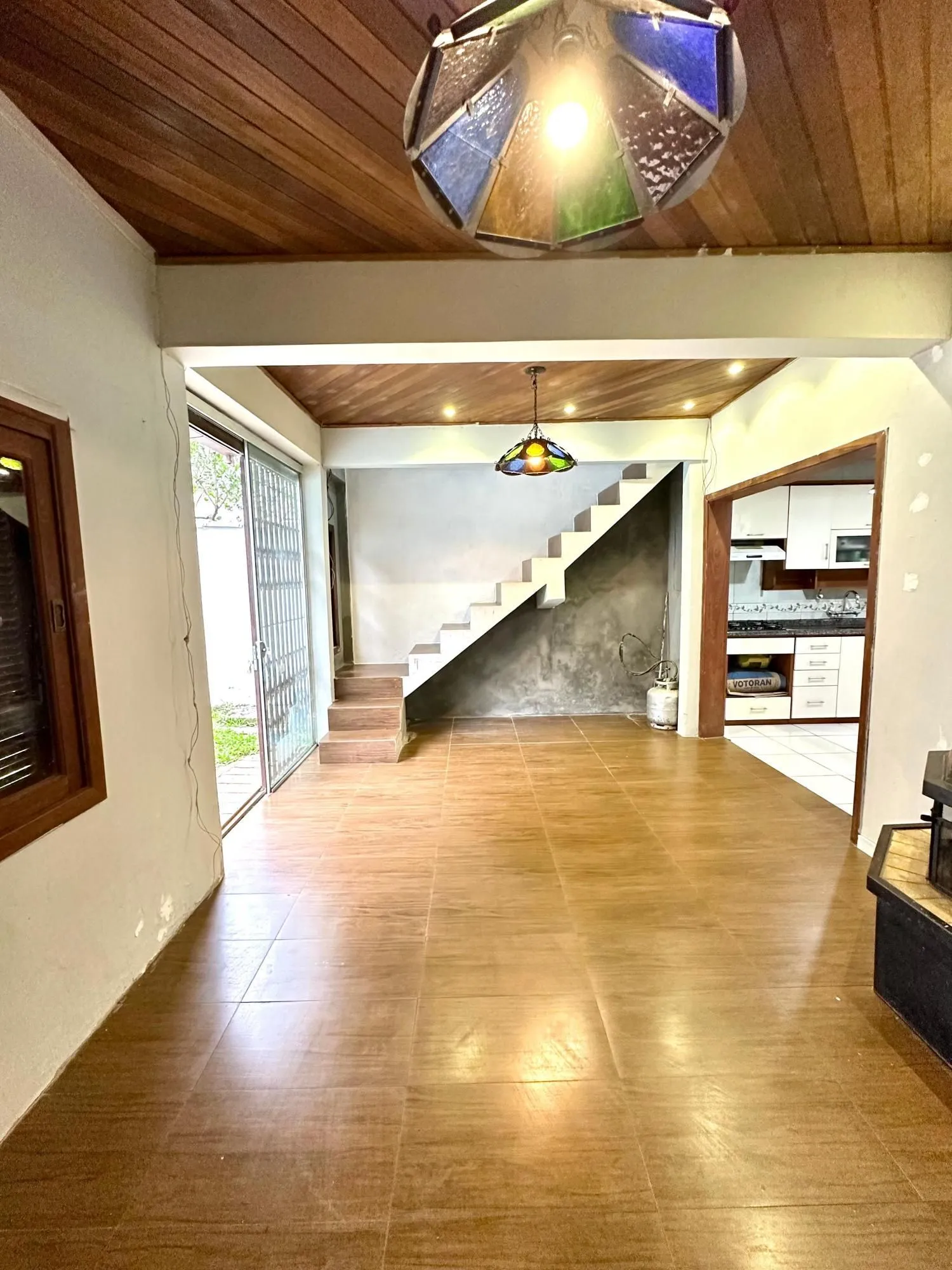Imagem CASA DE DOIS QUARTOS COM PISCINA NO BAIRRO PONTA GROSSA