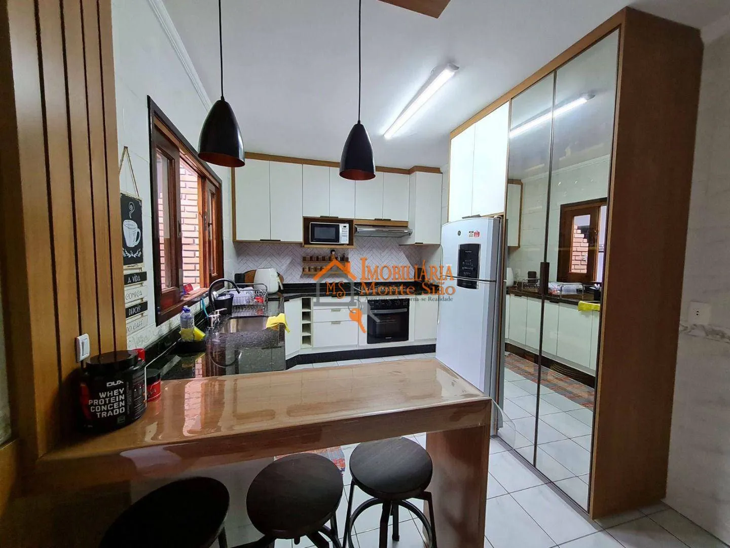 Imagem Sobrado com 3 dormitórios à venda, 192 m² por R$ 848.000,00 - Jardim Vila Galvão - Guarulhos/SP