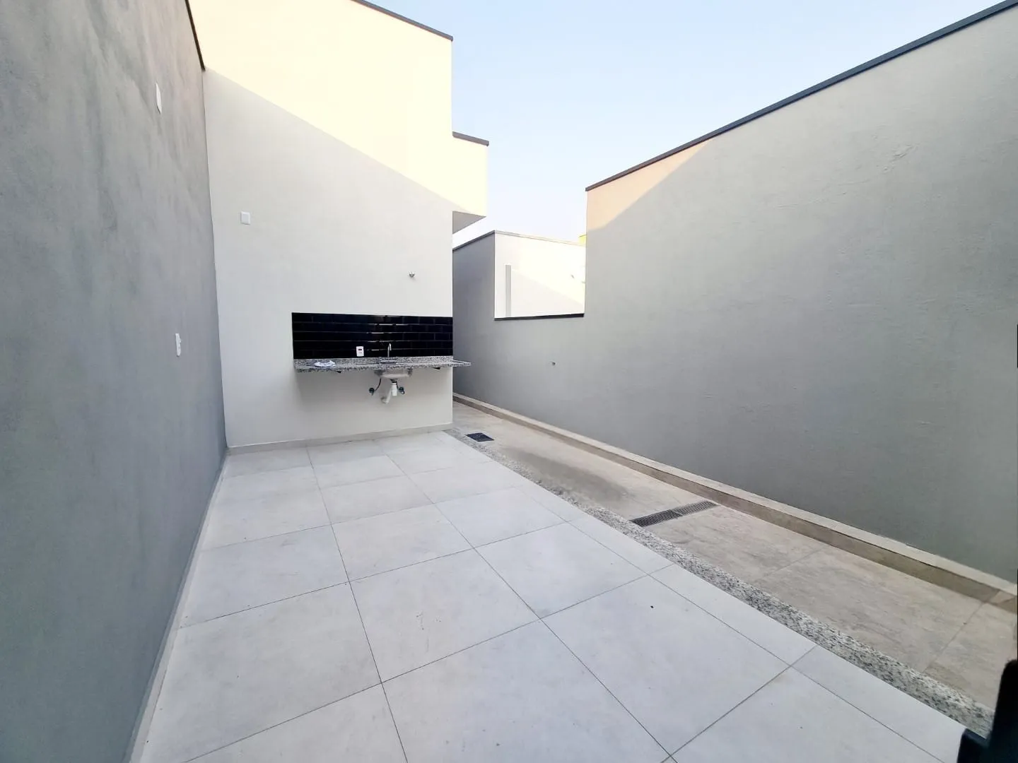 Foto do imóvel Casa térrea moderna com 3 dormitórios, suíte, closet, área gourmet e acabamentos de alta qualidade e bom gosto.