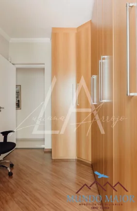 Imagem Casa com 3 Quartos e 4 banheiros à Venda, 190 m por R$ 750.000