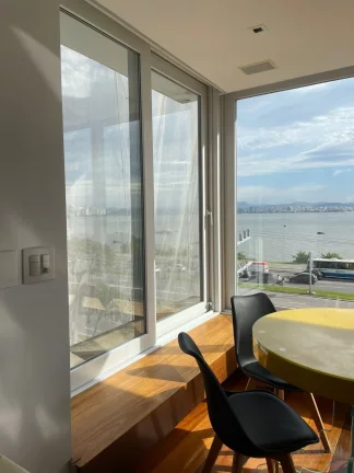 Imagem Apartamento de Alto Padrão com Vista Panorâmica para o Mar na Beira-Mar Norte Excelente oportunida...