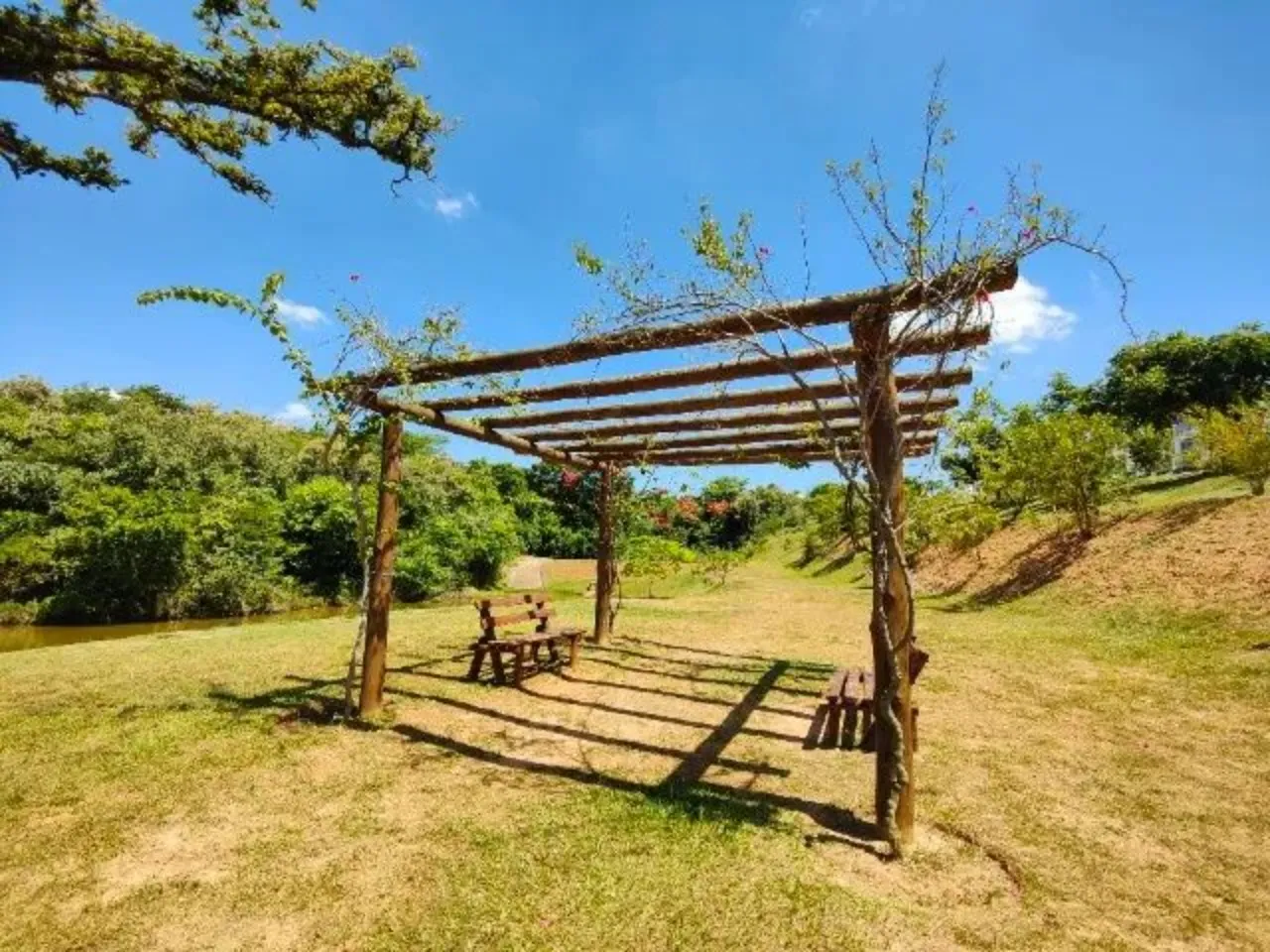 Imagem Terreno em Condomínio à Venda em Sorocaba-SP, Bairro Parque Ibiti Reserva, 272m² de Área