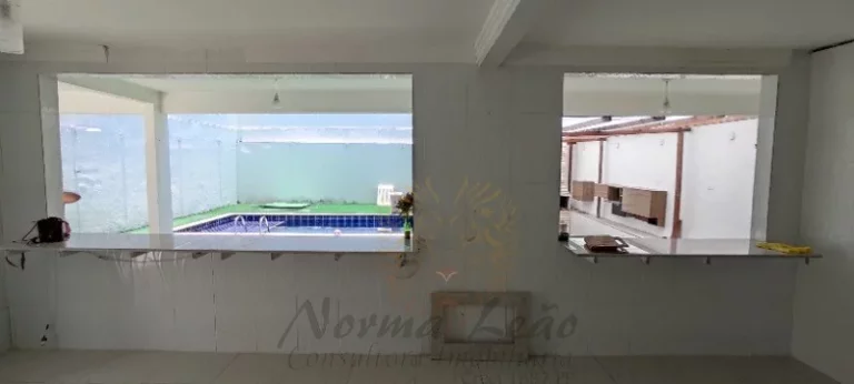 Imagem Casa térrea com piscina na Coroa do Meio, Aracaju/SE. Ideal para Escritórios, Clínicas e afins.