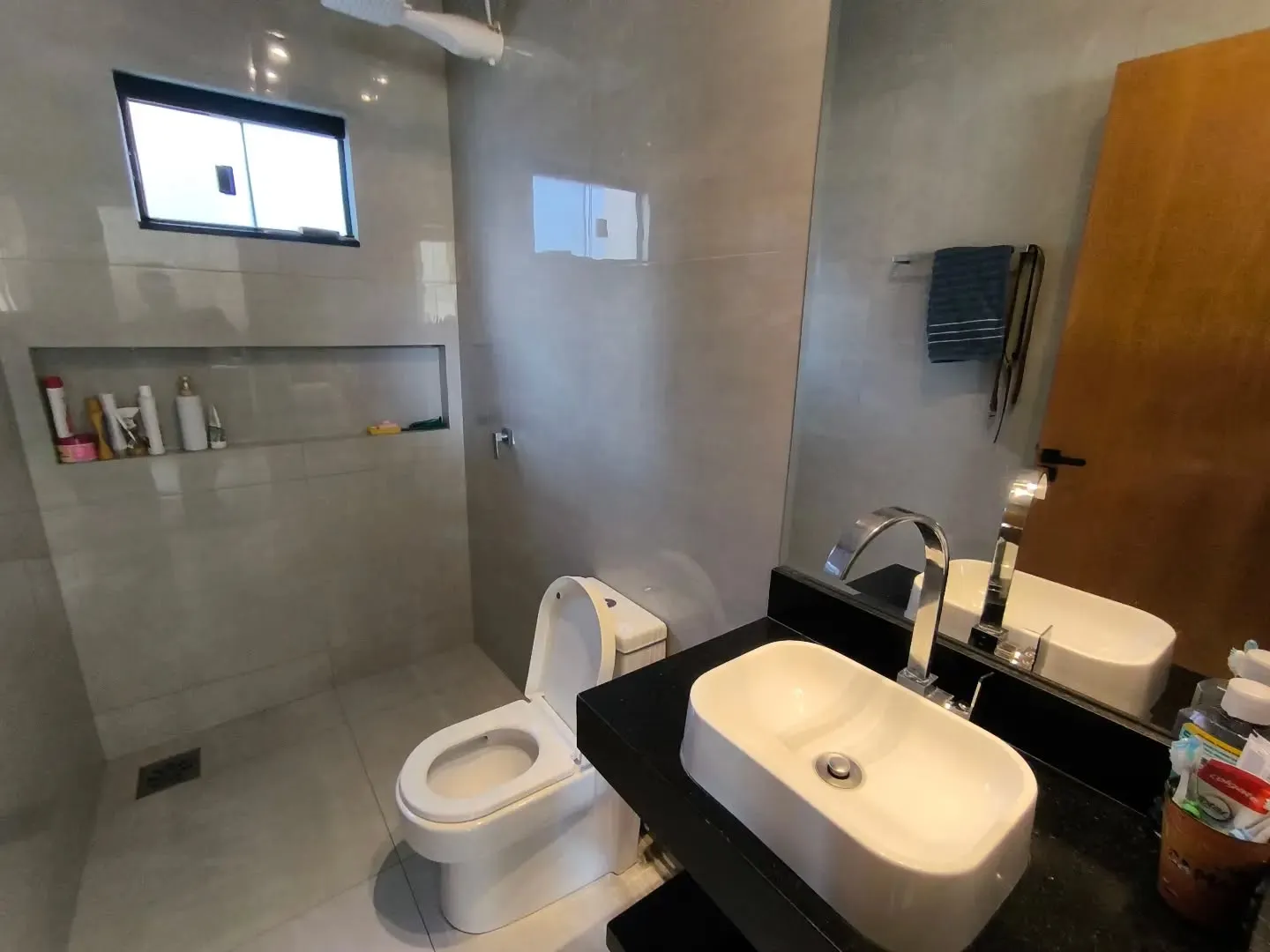 Imagem Casa 2/4 C Suite Sozinha No Lote No Jardim Dos Buritis