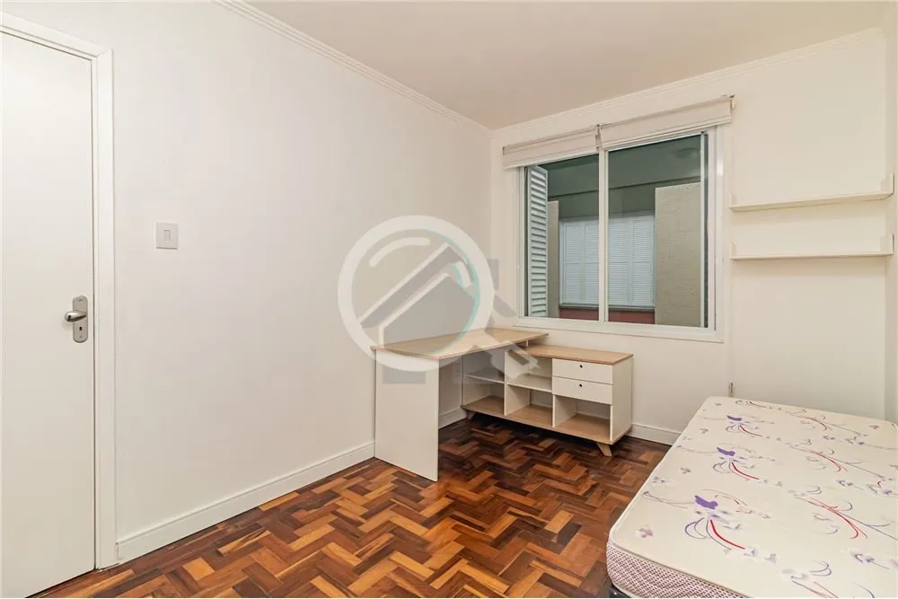 Imagem Ótimo apartamento de 2 dormitórios, 48m² privativos, banheiro social, living, cozinha e área de ...