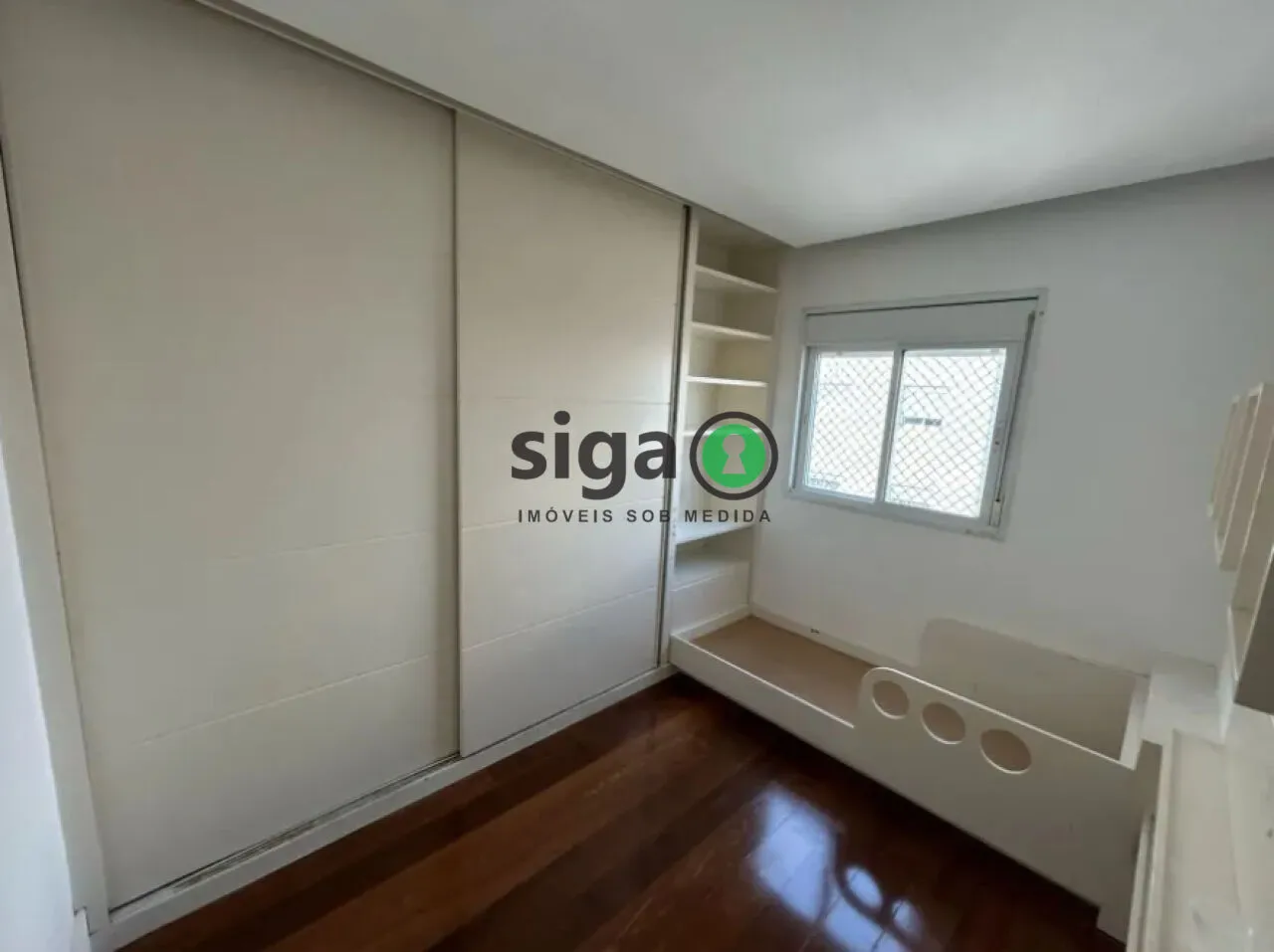 Imagem Cobertura de Alto Padrão com 173m², 4 Quartos, 4 Vagas e Vista Panorâmica - á Venda!!!