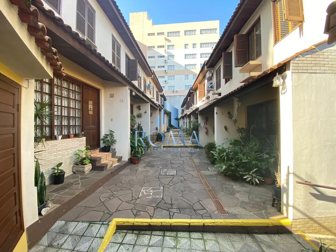 Foto do imóvel OPORTUNIDADE : CASA DUPLEX NO CENTRO