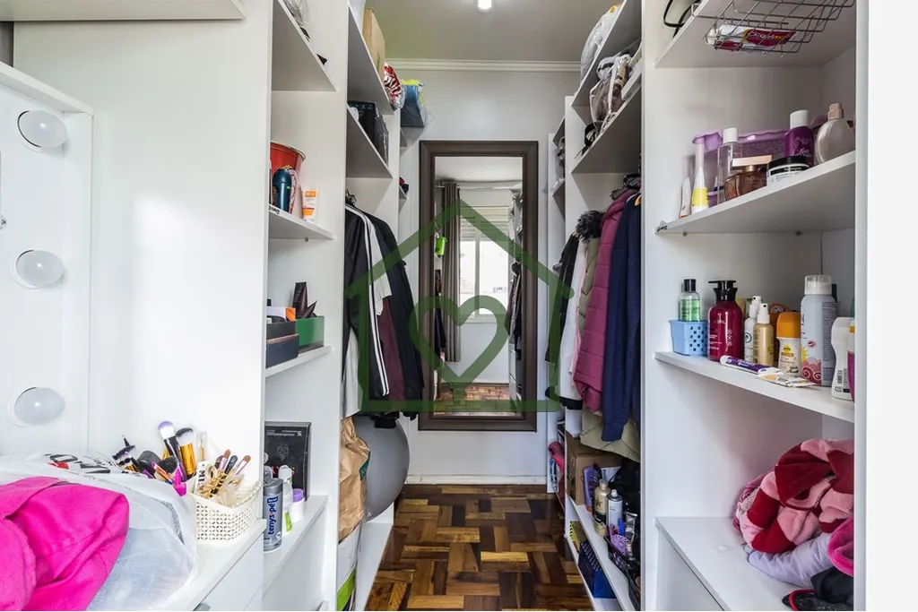 Imagem Descubra um excelente apartamento à venda no coração do Jardim Lindóia, Porto Alegre. Este imóv...