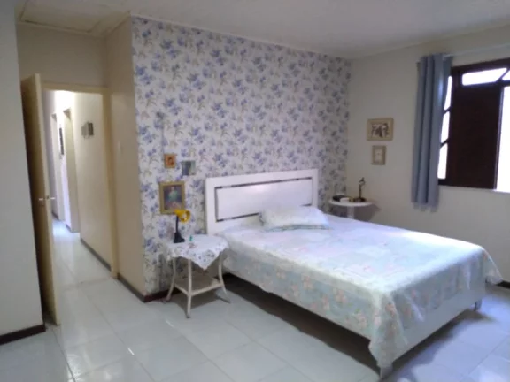 Imagem Casa para Venda no Ponto Central - 4 quartos