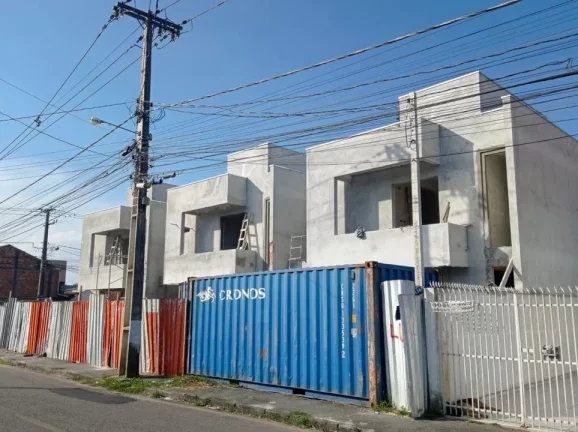 Imagem Sobrado para Venda em São José dos Pinhais, Parque da Fonte, 3 dormitórios, 1 suíte, 3 banheiros, 3 vagas