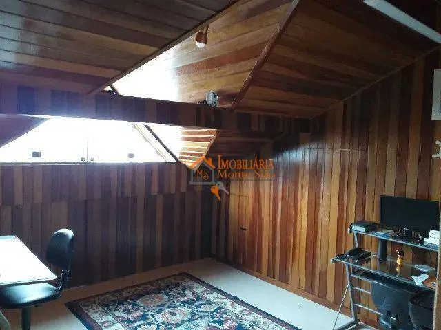 Imagem Sobrado com 4 dormitórios à venda, 309 m² por R$ 1.500.000,00 - Centro - Arujá/SP