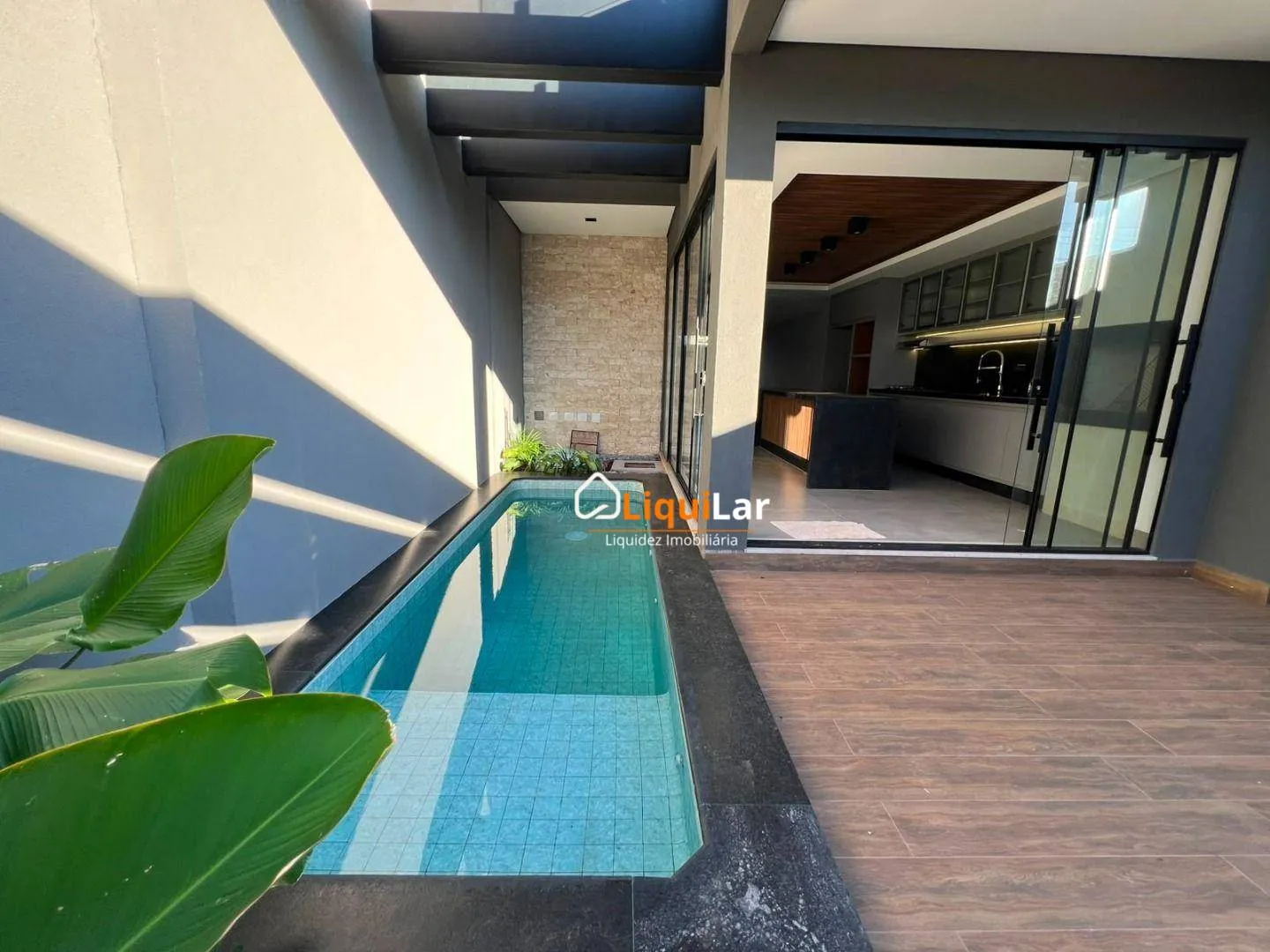 Imagem Sobrado Novo no Carandá Bosque com 3 Suítes, Piscina com Hidromassagem e Espaço Gourmet