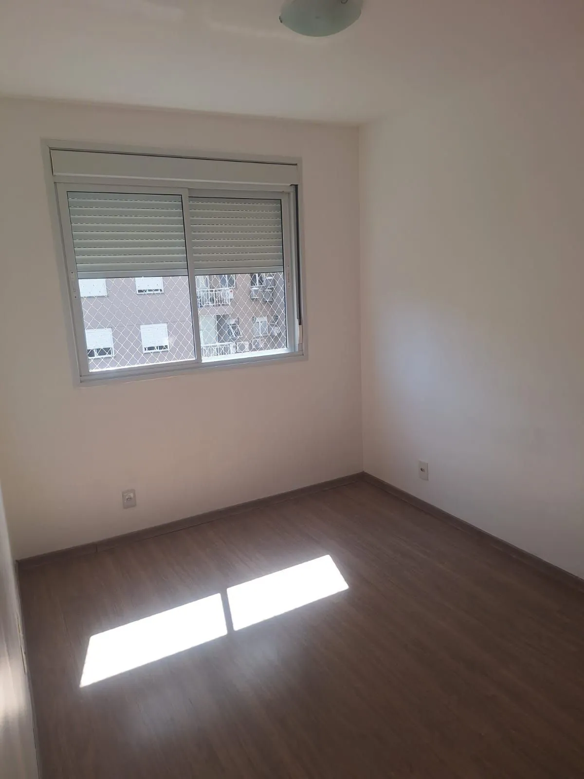 Imagem Apartamento no bairro Teresópolis de 2 dormitórios vaga infra DESOCUPADO