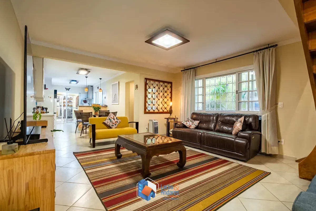 Foto do imóvel Casa de vila para venda em Barra Funda com 3 quartos, sendo 3 suítes, 198m² em Rua Cruzeiro
