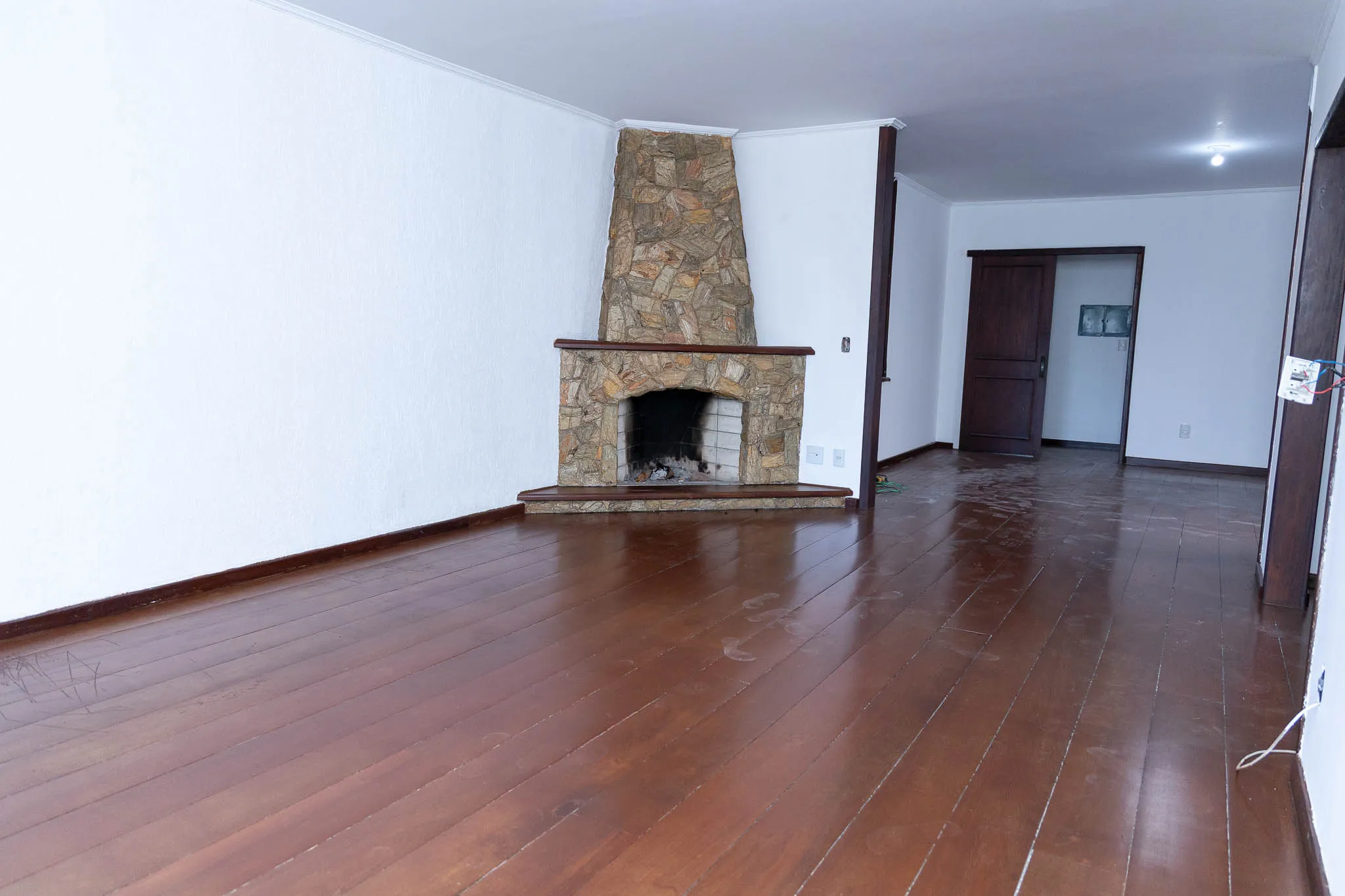 Imagem Casa com Piscina à venda no Jardim ITU- Excelente localização e ampla área de lazer!