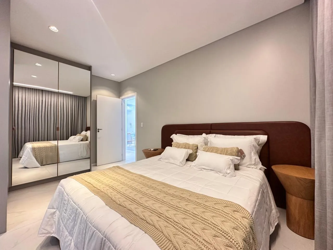 Imagem Apartamento com vista para o mar à venda com 1382m2 por R$ 2.870.000,00