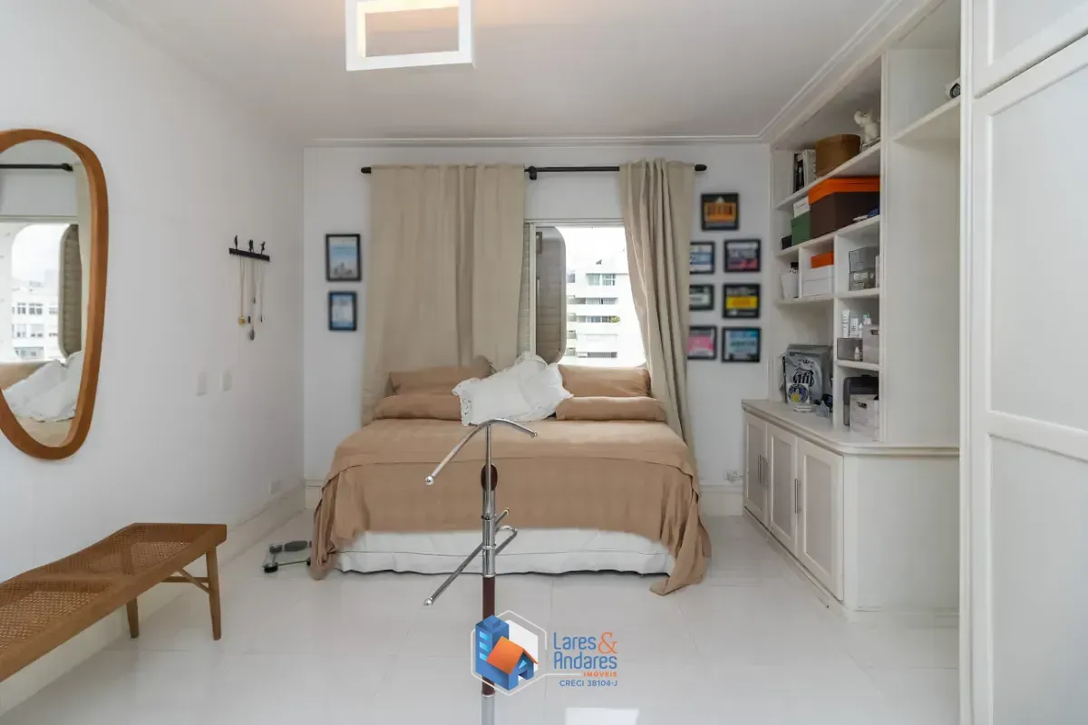 Imagem Apartamento para venda em Aclimação com 3 quartos, sendo 2 suítes, 200m²