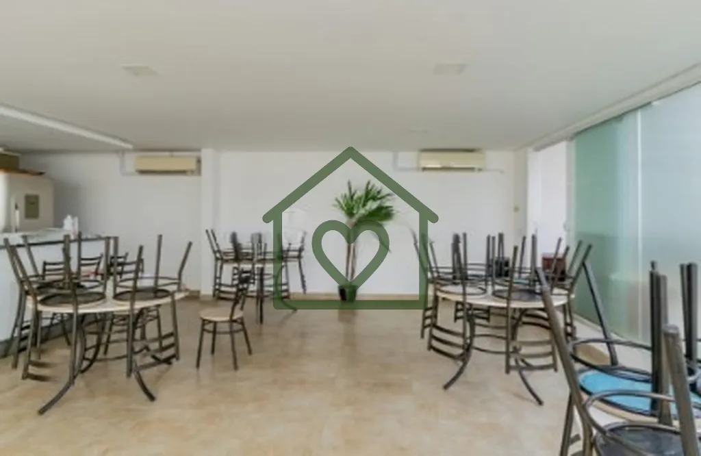 Imagem Descubra o conforto e a praticidade deste apartamento, localizado no charmoso bairro da Glória, em ...