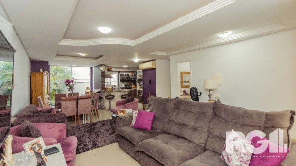 Imagem Casa com 5 Quartos 240m² privativos no Condomínio Parque Iguaçu. Bairro Ecoville