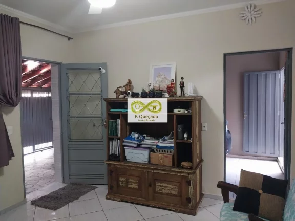 Foto do imóvel Casa disponível para venda, com 03 quartos e 02 banheiros!