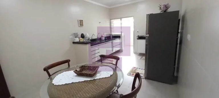 Imagem Impecável. Pitangueiras!!!