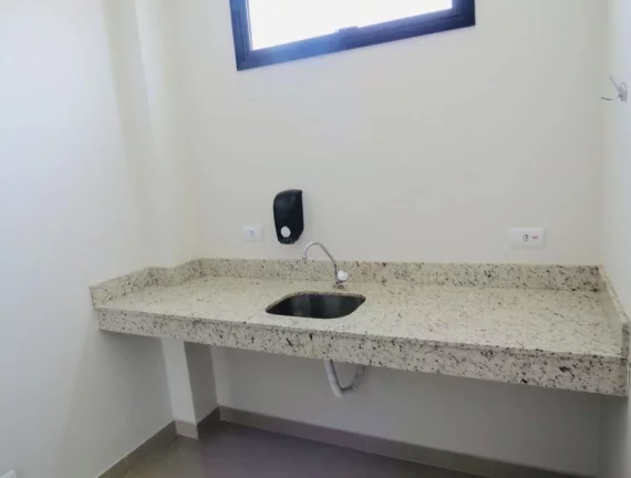 Imagem Prédio Comercial à Venda em Santa Felicidade – 622m², 8 Vagas