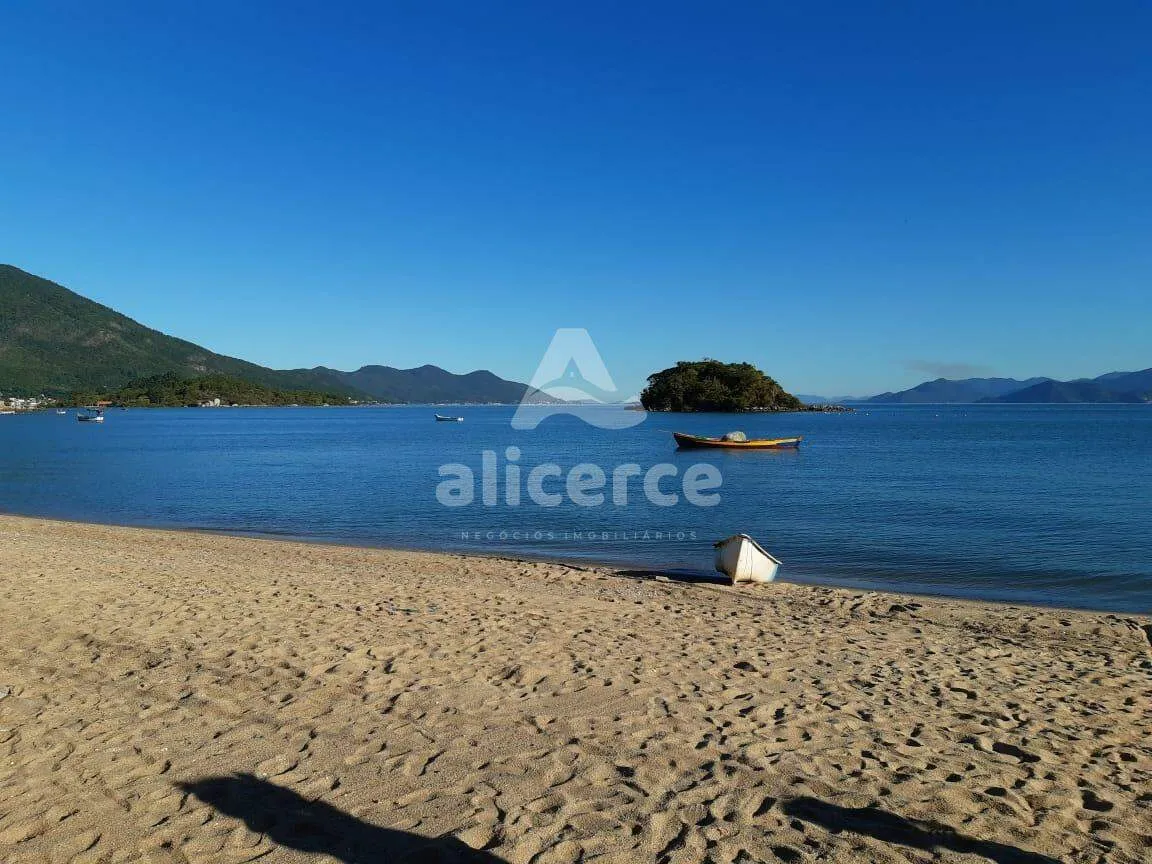 Imagem Terreno com Casa à venda l 2.085,85m² l Tapera da Base - Florianópolis/SC