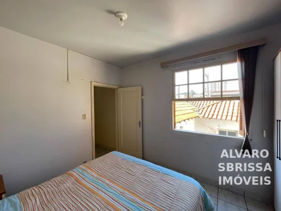 Imagem Casa estilo sobrado com 3 dormitórios cozinha e ampla sala a venda na região central de Itu SP